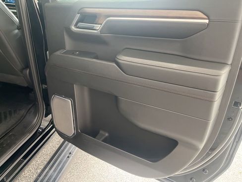 Used 2024 Chevrolet Silverado 1500 High Country w/ Midnight Edition image 35