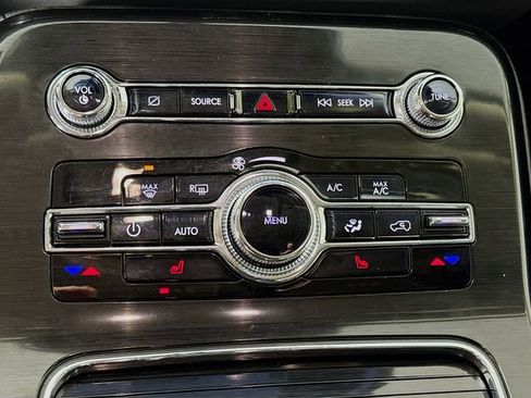 Certified 2023 Lincoln Nautilus AWD w/ Premium Package image 19