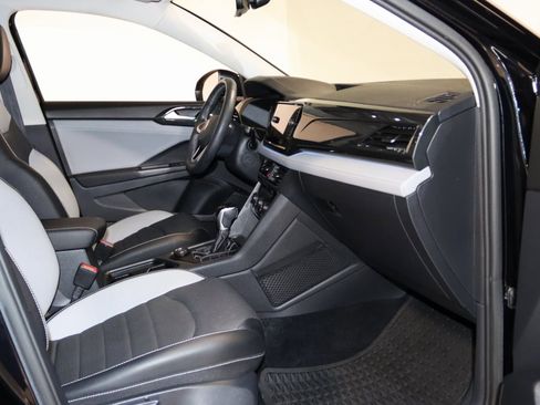 Used 2022 Volkswagen Taos SEL image 56