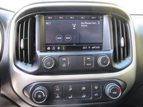 Used 2022 Chevrolet Colorado LT w/ Fleet Safety Package image 18