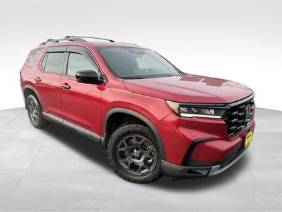 Certified 2025 Honda Pilot TrailSport