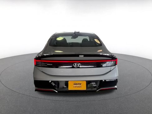 Used 2025 Hyundai Sonata SEL FWD image 12