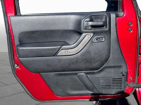 Used 2013 Jeep Wrangler Unlimited Sport AWD/4WD image 22