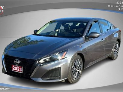 Used 2023 Nissan Altima 2.5 SV