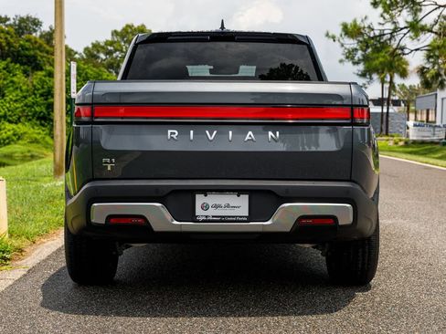 Used 2025 Rivian R1T Adventure AWD/4WD image 4