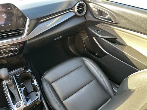 Used 2024 Chevrolet Trax ACTIV w/ Driver Confidence Package image 22