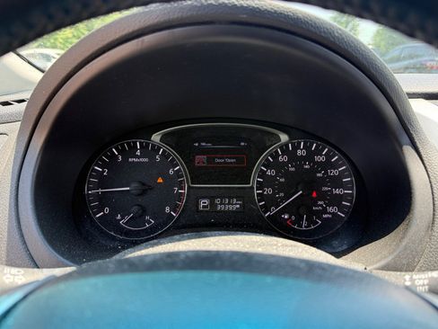Used 2013 Nissan Altima 2.5 SL FWD image 10