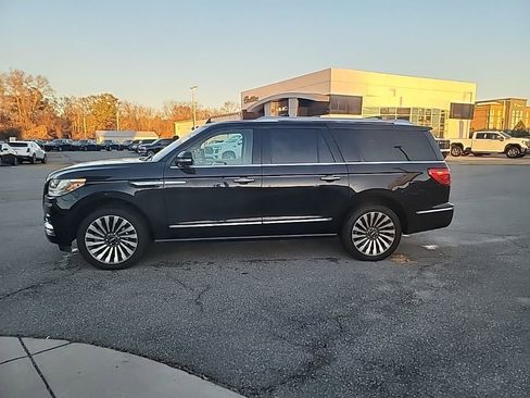 Used 2019 Lincoln Navigator L Reserve image 3