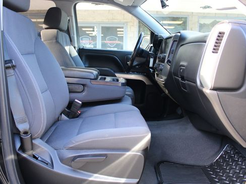 Used 2019 Chevrolet Silverado 1500 LT image 7