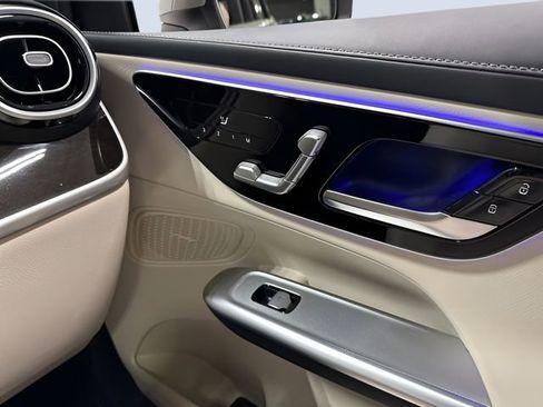 Used 2023 Mercedes-Benz GLC 300 4MATIC image 33