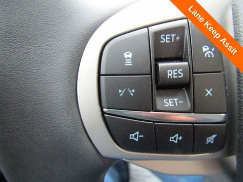 New 2026 Ford Explorer Active AWD/4WD image 8