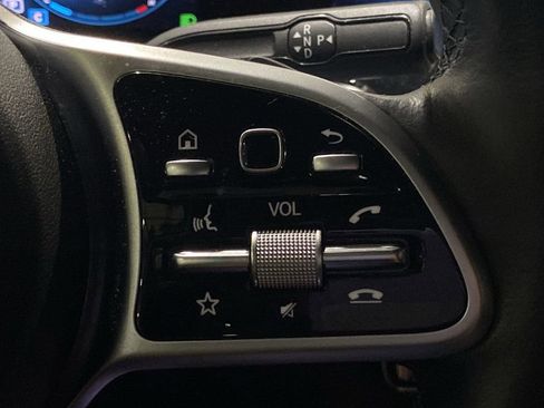 Certified 2023 Mercedes-Benz GLB 250 image 12