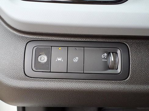 New 2027 Chevrolet Bolt RS FWD image 27