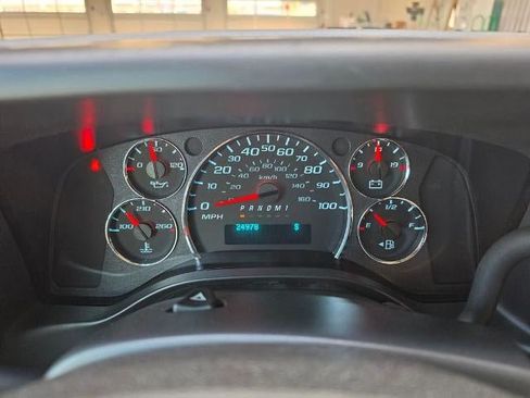 Used 2025 Chevrolet Express 3500 LT w/ LT Preferred Equipment Group RWD image 17