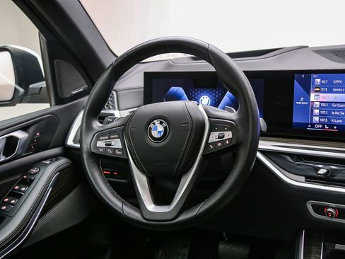 Certified 2024 BMW X5 sDrive40i w/ Premium Package RWD image 17