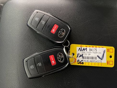 Certified 2025 Toyota Tacoma TRD Sport AWD/4WD image 24