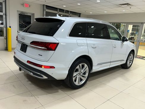 Used 2022 Audi Q7 Premium Plus image 13