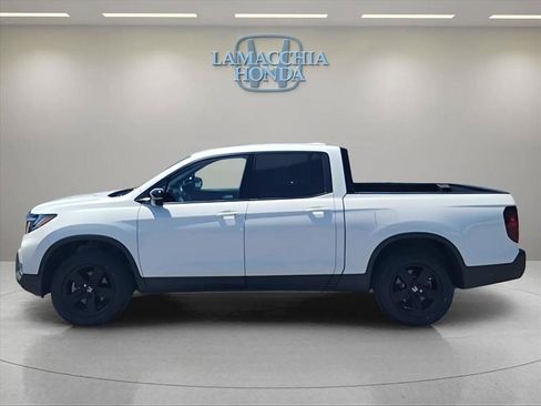 Used 2023 Honda Ridgeline Black Edition image 2