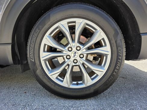 Used 2021 Ford Explorer XLT w/ Equipment Group 202A image 17