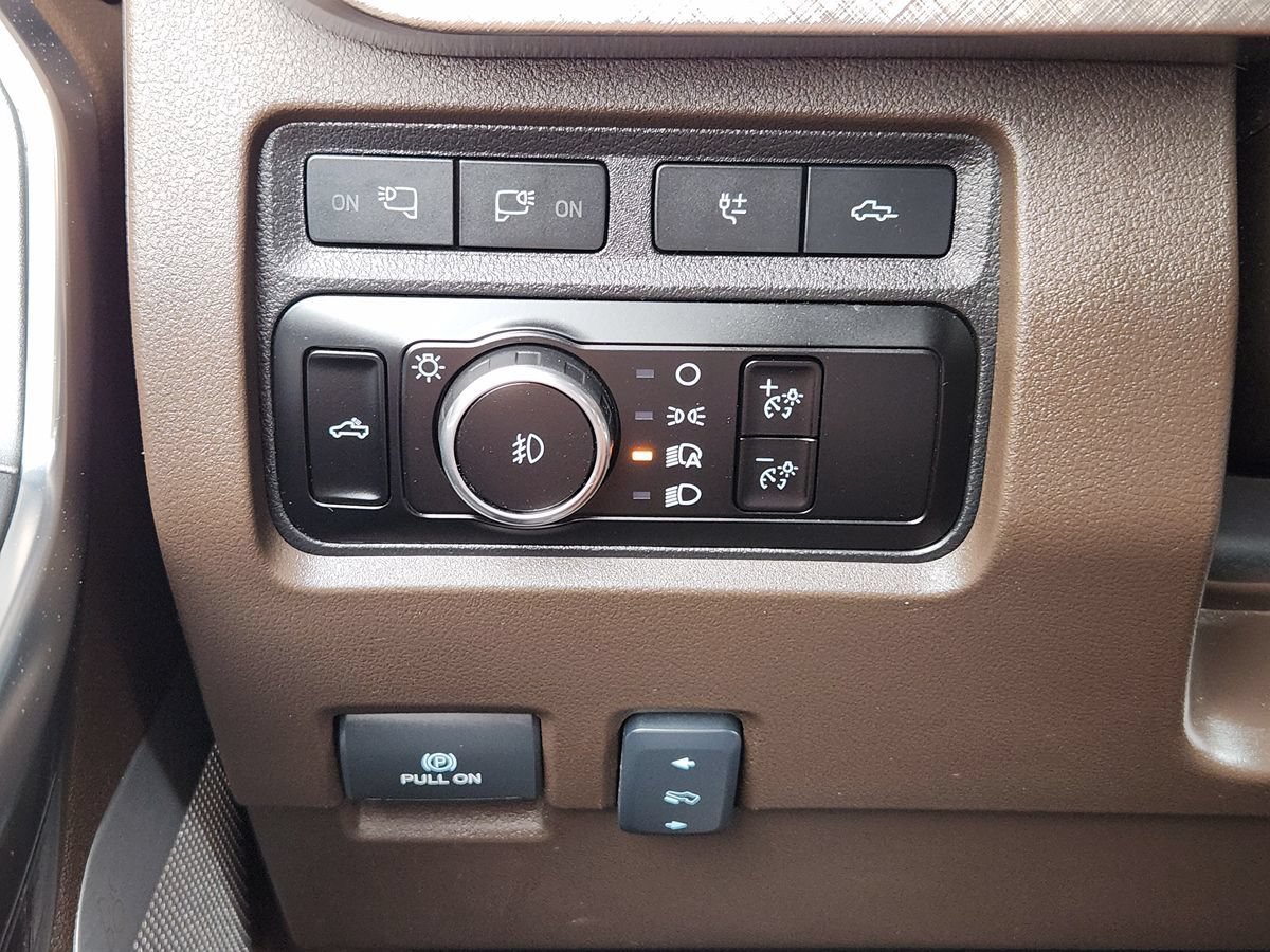 Used 2023 Ford F250 King Ranch w/ Chrome Package AWD/4WD image 44