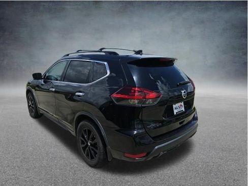 Used 2018 Nissan Rogue SV w/ Premium Package FWD image 6