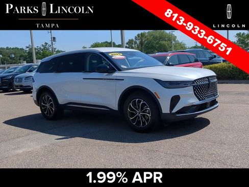 Certified 2025 Lincoln Nautilus Premier AWD/4WD image 1