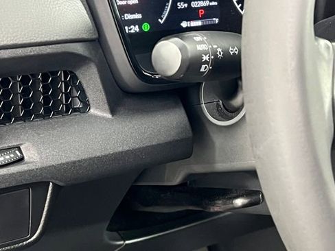 Used 2025 Honda CR-V Sport image 17