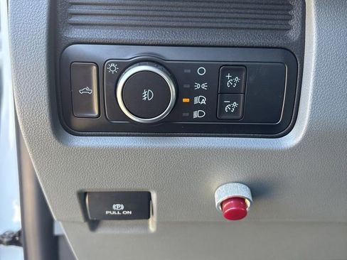 New 2026 Ford F550 4x4 Regular Cab Super Duty image 17
