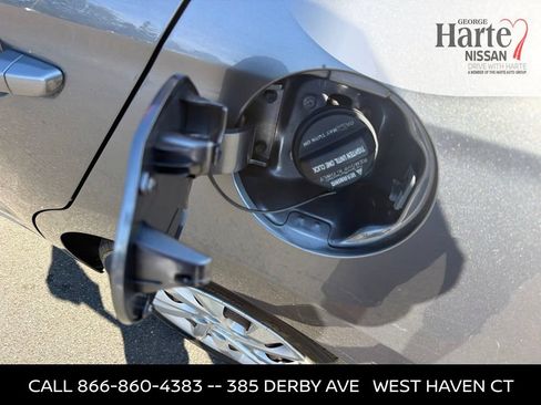 Used 2018 Hyundai Elantra SE w/ SE Connectivity Package 04 FWD image 18