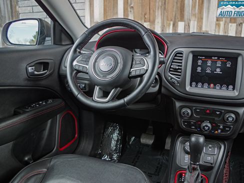 Used 2020 Jeep Compass Trailhawk image 15