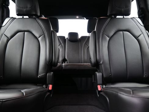 New 2026 Chrysler Pacifica Select image 10
