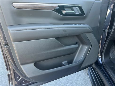 Used 2025 Chevrolet Tahoe LS AWD/4WD image 20