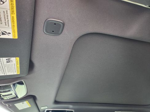 Used 2025 Land Rover Range Rover SE image 20