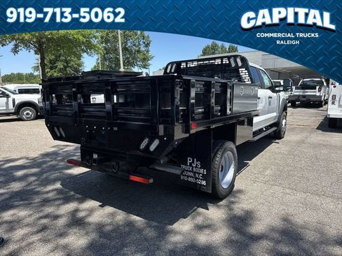 New 2025 Ford F450 XL w/ XL Chrome Package RWD image 8