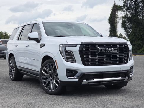 New 2026 GMC Yukon Denali Ultimate AWD/4WD image 2