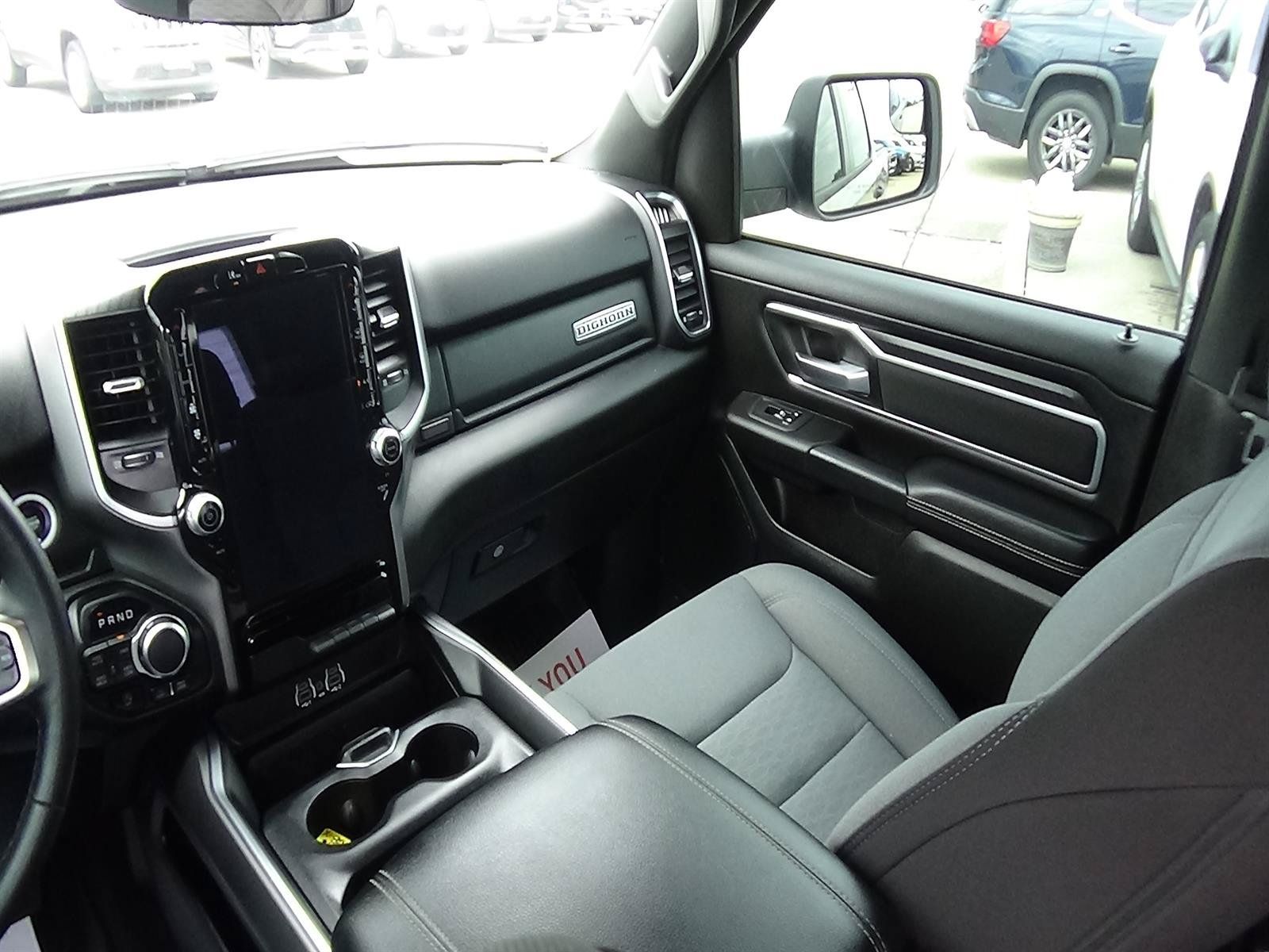 Used 2025 RAM 1500 Big Horn AWD/4WD image 18