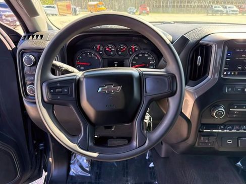 Used 2020 Chevrolet Silverado 1500 Custom Trail Boss w/ Custom Convenience Package AWD/4WD image 19