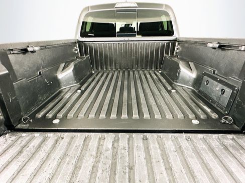 Used 2019 Toyota Tacoma SR5 image 26