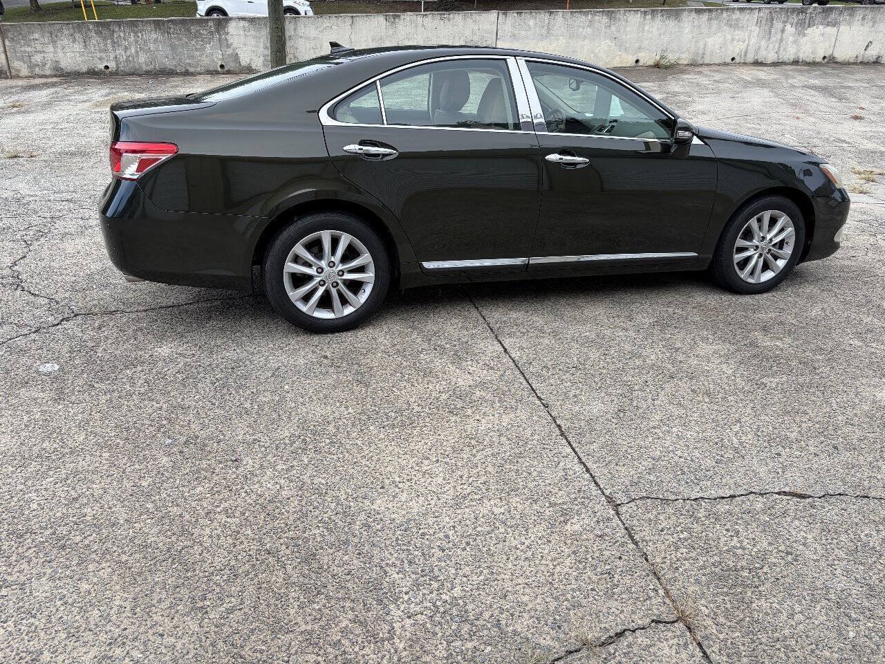 Used 2010 Lexus ES 350 FWD image 6
