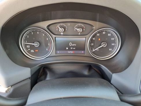 Used 2021 Buick Enclave Essence image 8