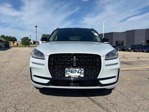 Used 2025 Lincoln Corsair Reserve w/ Jet Appearance Package AWD/4WD image 2