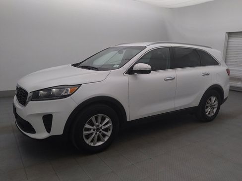 Used 2019 Kia Sorento FWD w/ LX Convenience Package image 2