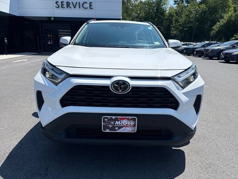 Used 2024 Toyota RAV4 XLE w/ Convenience Package AWD/4WD image 8
