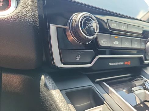 Certified 2017 Honda CR-V Touring image 26