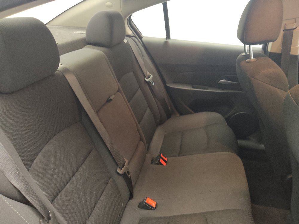 Used 2015 Chevrolet Cruze LT FWD image 19