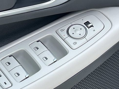 Certified 2025 Hyundai Sonata SE FWD image 16