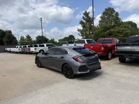 Used 2018 Honda Civic EX image 4