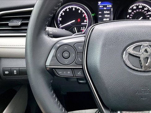 Used 2024 Toyota Camry SE FWD image 17