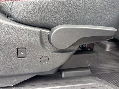 Used 2024 Chevrolet Traverse RS w/ LPO, Floor Liner Package image 18