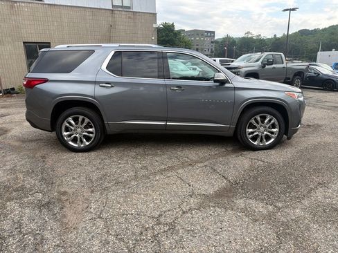 Used 2021 Chevrolet Traverse High Country w/ LPO, Floor Liner Package AWD/4WD image 8
